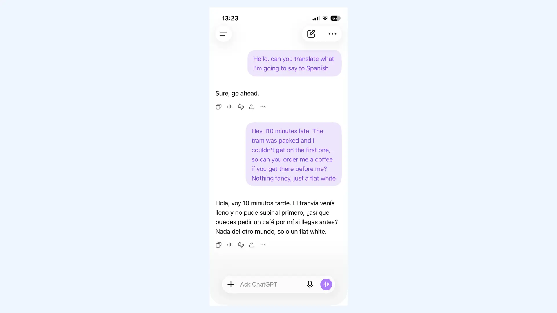 ChatGPT conversation showing an English message translated into Spanish.