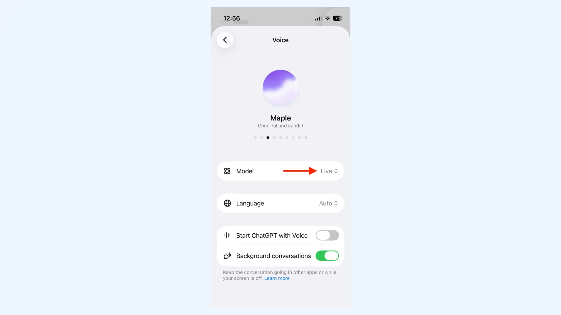 ChatGPT Voice settings menu with a red arrow pointing to the "Live" model option.